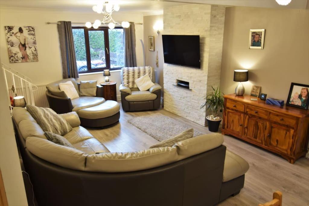 Mikes At Menai - Stylish & Spacious 3 Bed House In Menai Bridge. Exteriér fotografie
