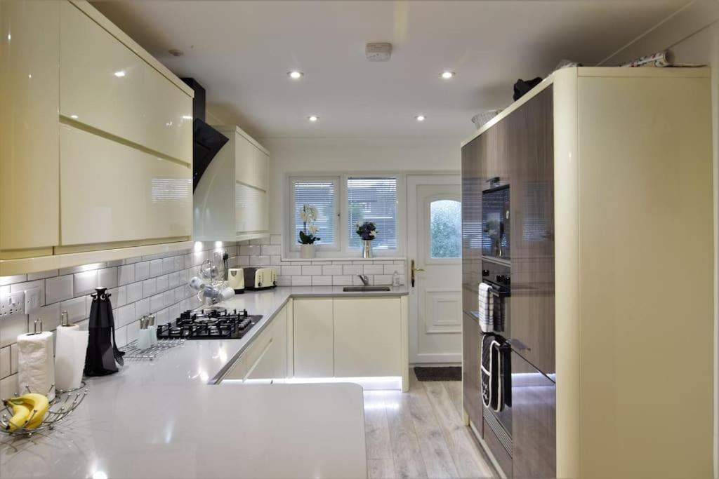 Mikes At Menai - Stylish & Spacious 3 Bed House In Menai Bridge. Exteriér fotografie