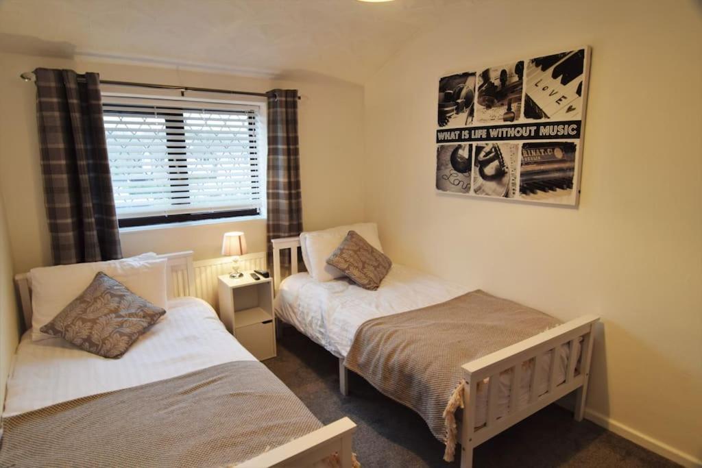 Mikes At Menai - Stylish & Spacious 3 Bed House In Menai Bridge. Exteriér fotografie