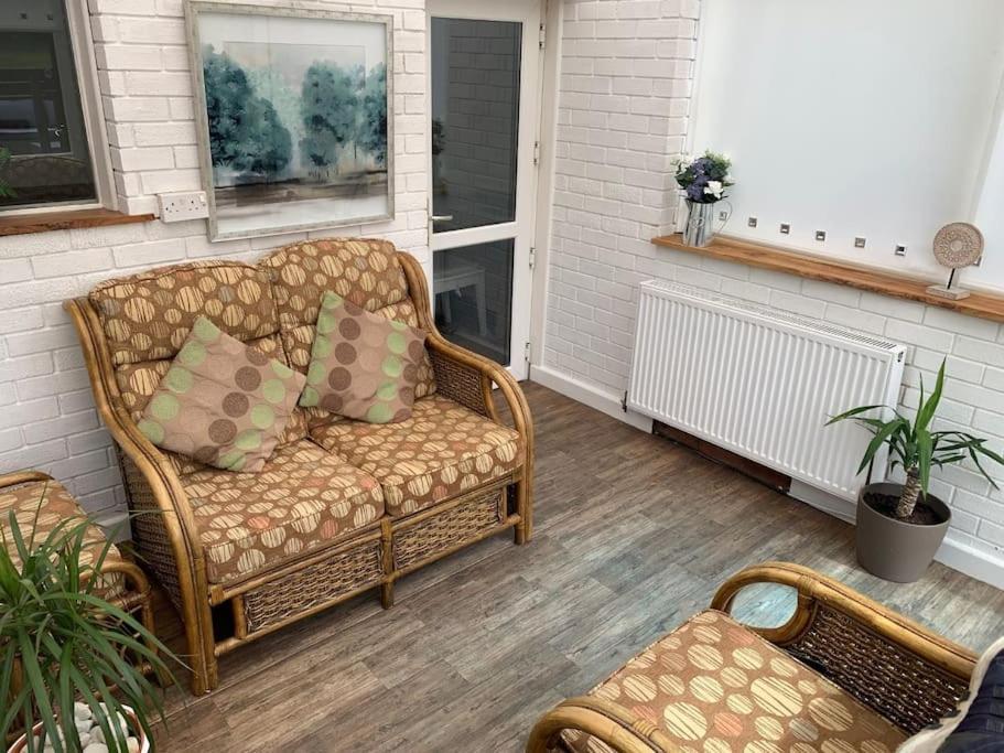 Mikes At Menai - Stylish & Spacious 3 Bed House In Menai Bridge. Exteriér fotografie